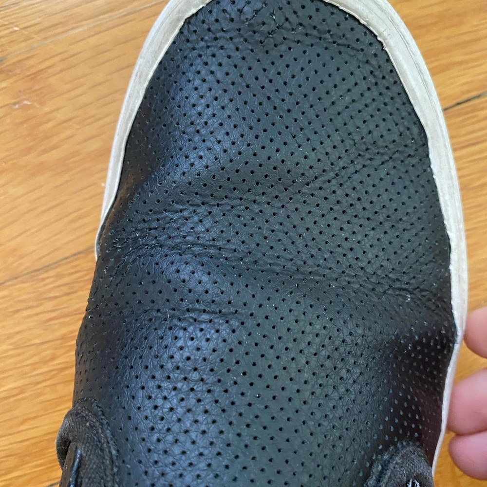 Vans - Picture 4 of 5